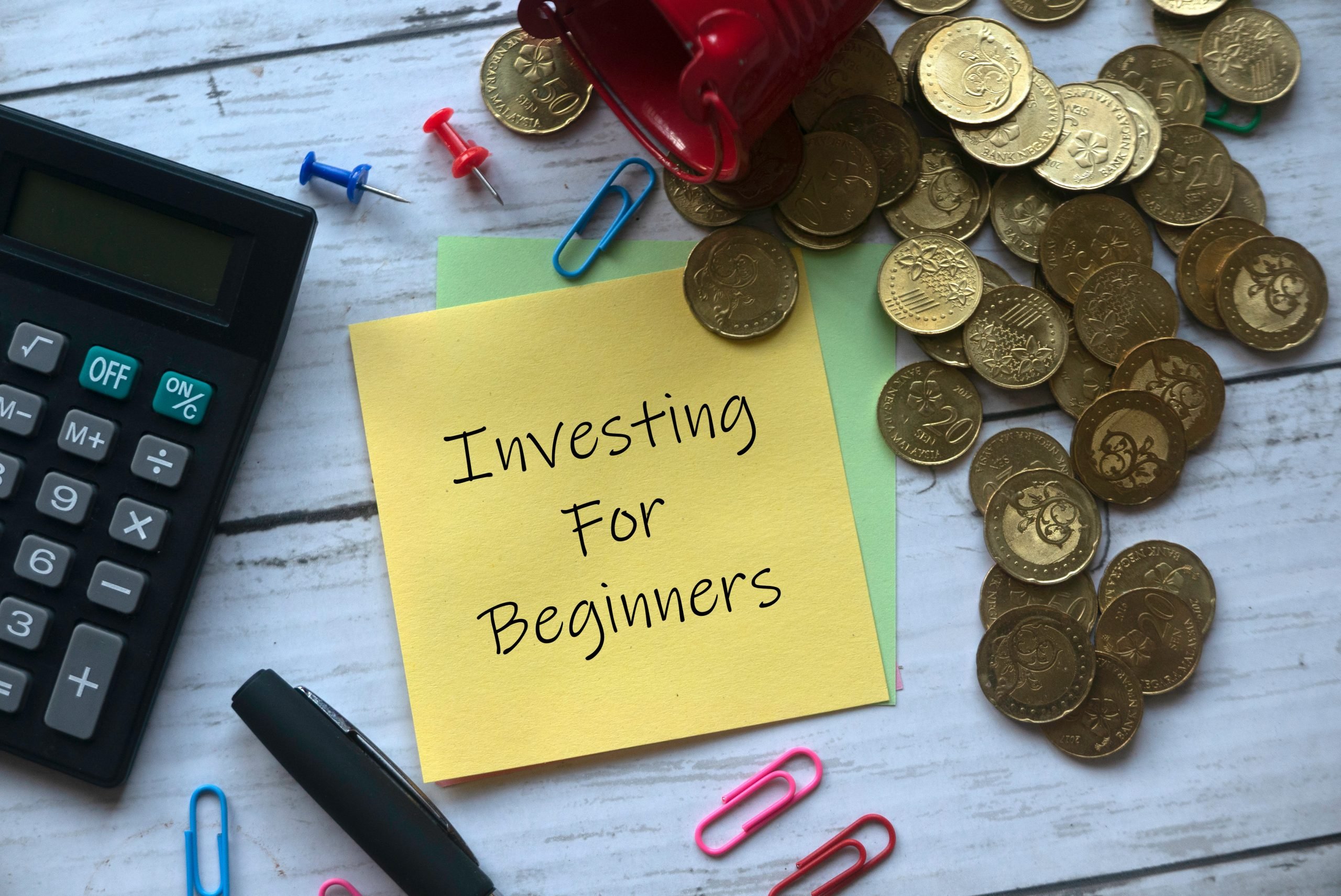 investing for beginners post it concept